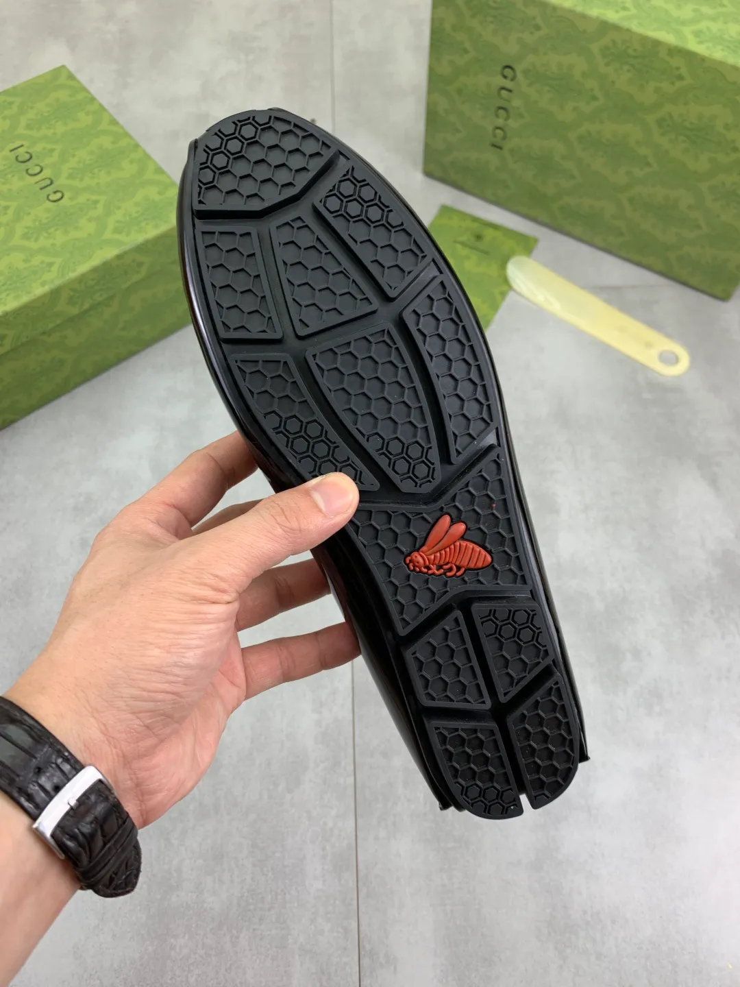 Men's men's shoes 💰P340💰[New style]🆘[GUCCI] New classic beanie shoes; Hong Kong original top quality, exquisite craftsmanship, top quality💪🏼High-end boutique men's beanie shoes, British fashion style 🎈The upper is made of Italian imported calfskin🔥, comfortable and breathable, fully imported soft pigskin lining, lazy slip-on Loaf style This fabric is made of 🇮🇹🎈, which is suitable for drivers to drive, and the original non-slip and wear-resistant rubber outsole 🎈Number of codes: 38-45 Multi-color 🉑️ to choose from